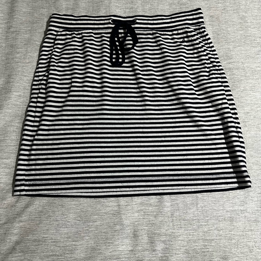 Nautica knit skirt